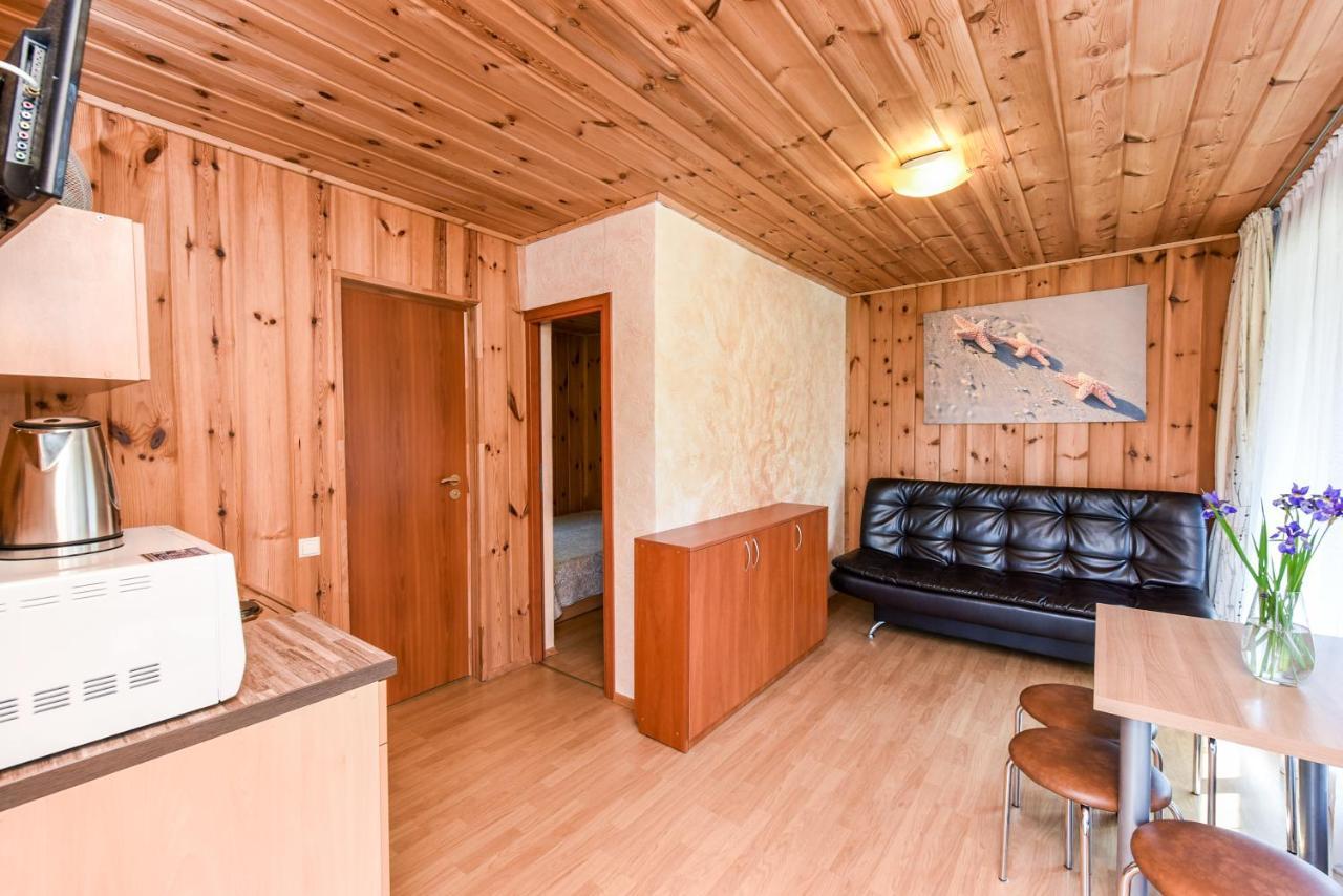 Pajurio Vingis Aparthotel พาลังกา ภายนอก รูปภาพ